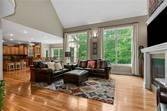 14615 Whippoorwill Lane, Greenwood, MO 64034