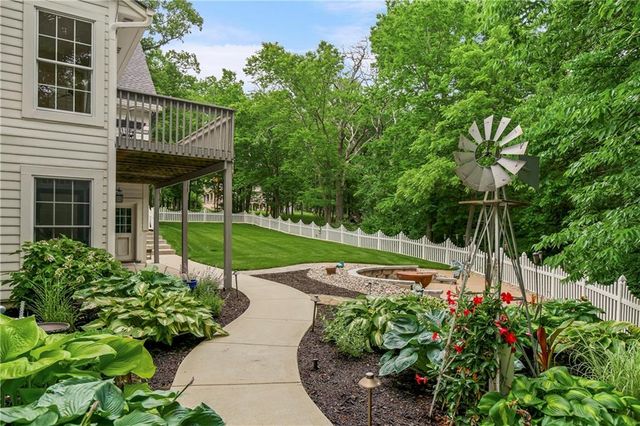 14615 Whippoorwill Lane, Greenwood, MO 64034