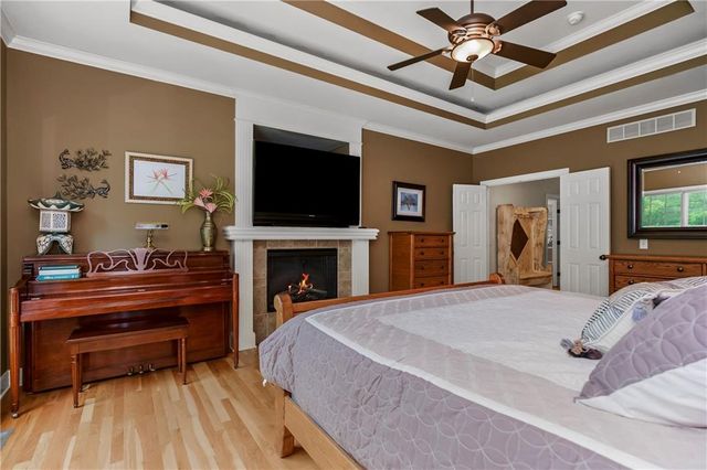 14615 Whippoorwill Lane, Greenwood, MO 64034
