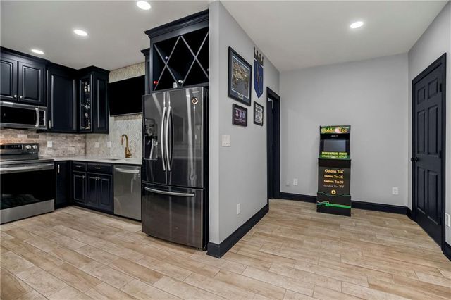 14615 Whippoorwill Lane, Greenwood, MO 64034