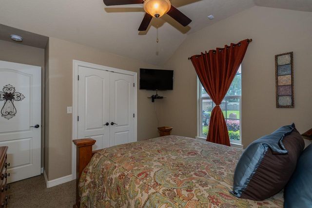 5720 Sunbird Lane, Beaumont, TX 77708
