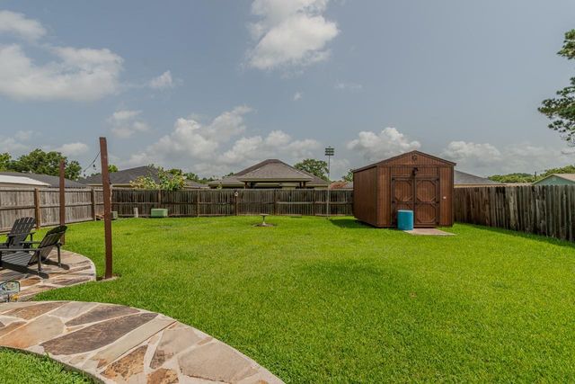 5720 Sunbird Lane, Beaumont, TX 77708