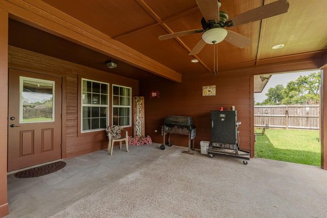 5720 Sunbird Lane, Beaumont, TX 77708