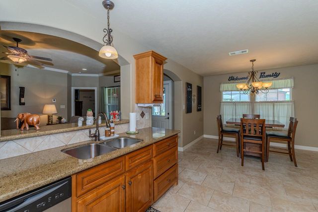 5720 Sunbird Lane, Beaumont, TX 77708