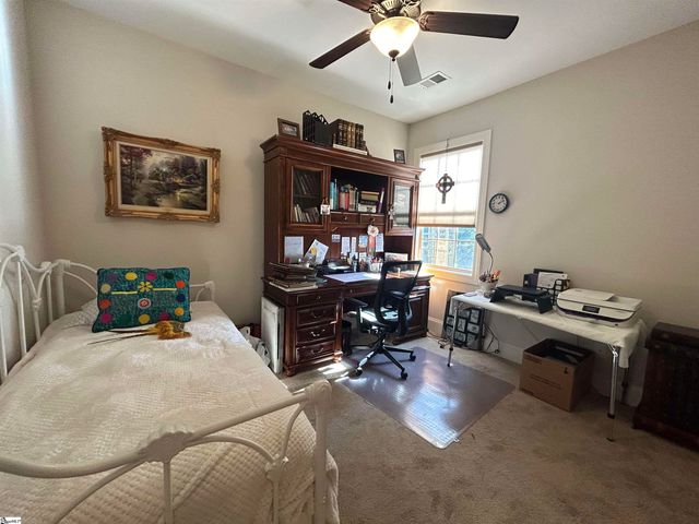 402 Meadowcroft Lane, Simpsonville, SC 29681