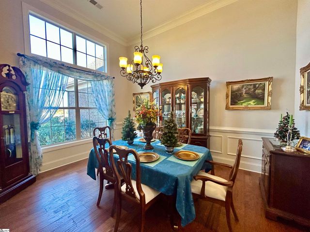 402 Meadowcroft Lane, Simpsonville, SC 29681