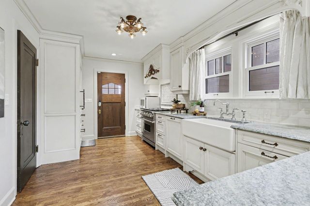 901 5th Street, Ann Arbor, MI 48103