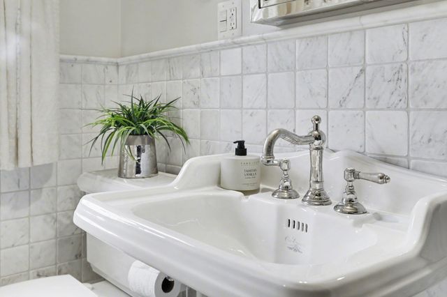 901 5th Street, Ann Arbor, MI 48103