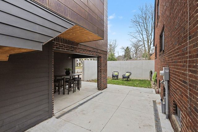901 5th Street, Ann Arbor, MI 48103