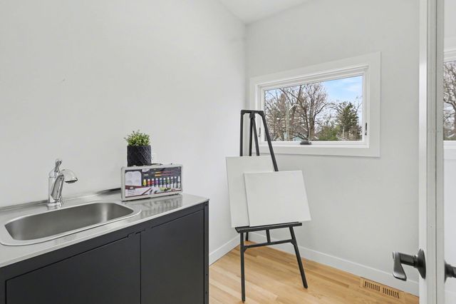 901 5th Street, Ann Arbor, MI 48103