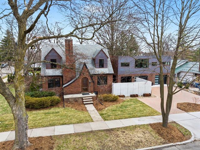 901 5th Street, Ann Arbor, MI 48103