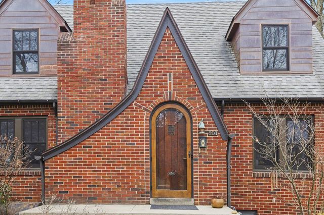 901 5th Street, Ann Arbor, MI 48103