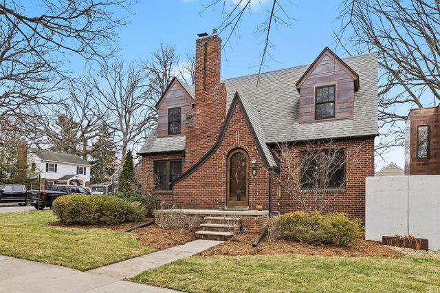 901 5th Street, Ann Arbor, MI 48103