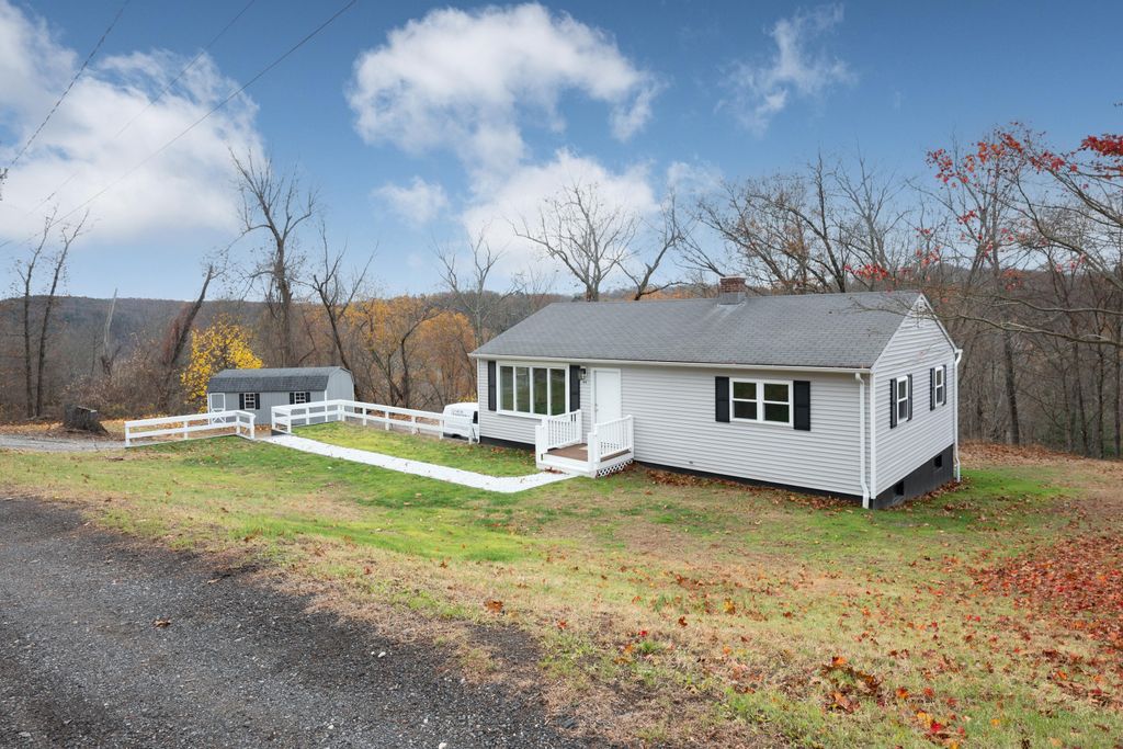 164 Ichabod Road, Southbury, CT 06488