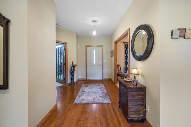 3131 N Forest Lakes Ct, Wichita, KS 67205