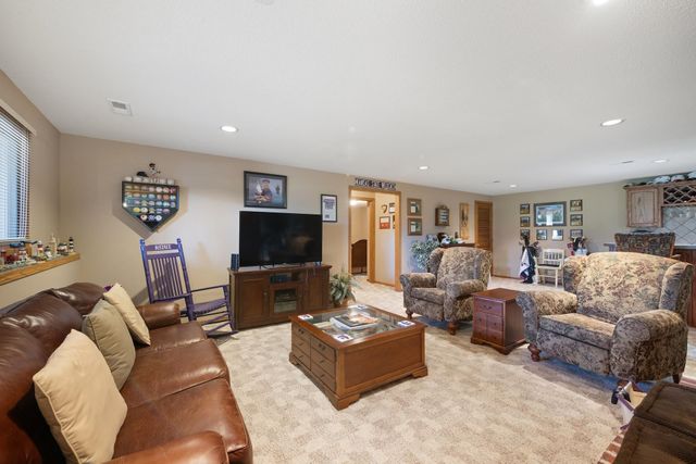 3131 N Forest Lakes Ct, Wichita, KS 67205