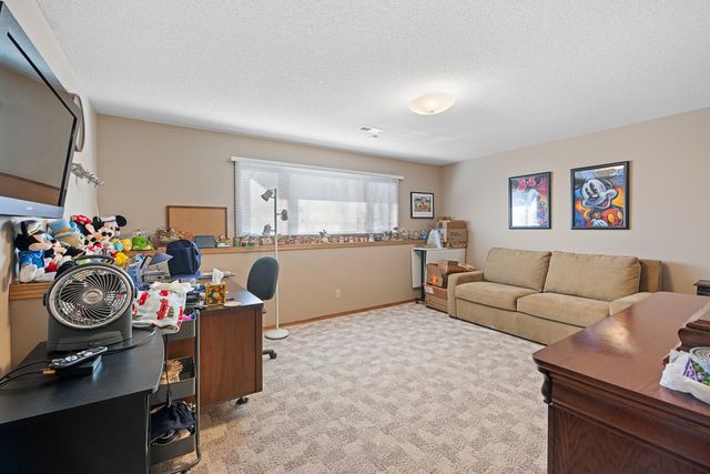 3131 N Forest Lakes Ct, Wichita, KS 67205