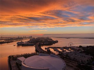 888 Biscayne Blvd 3001, Miami, FL 33132