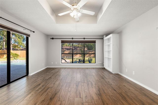 303 Narcissus Street, Lake Jackson, TX 77566