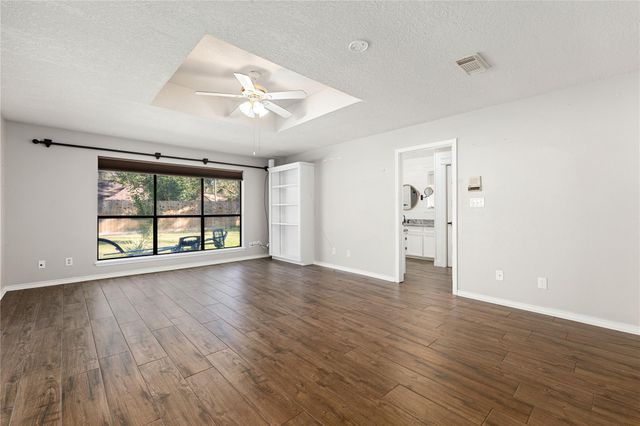 303 Narcissus Street, Lake Jackson, TX 77566