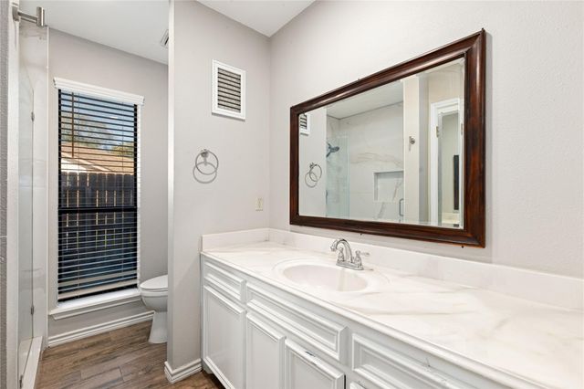 303 Narcissus Street, Lake Jackson, TX 77566