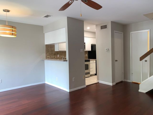 5740 Martel Avenue A12, Dallas, TX 75206
