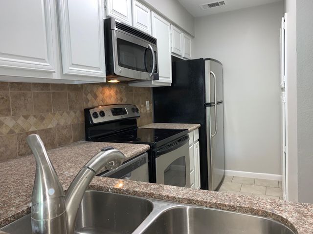 5740 Martel Avenue A12, Dallas, TX 75206