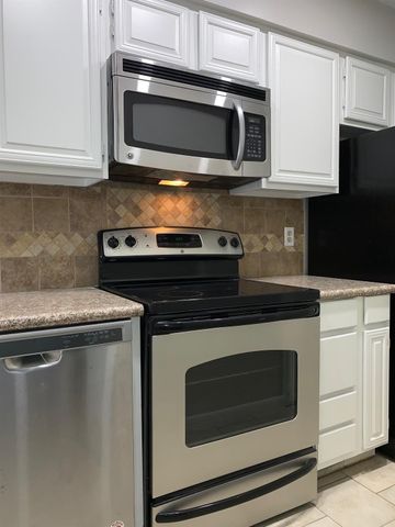 5740 Martel Avenue A12, Dallas, TX 75206