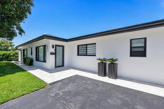 491 SE 19th Avenue, Pompano Beach, FL 33060