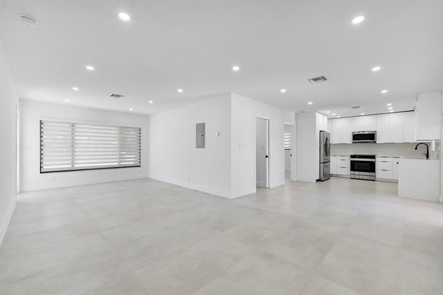 491 SE 19th Avenue, Pompano Beach, FL 33060