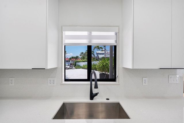 491 SE 19th Avenue, Pompano Beach, FL 33060