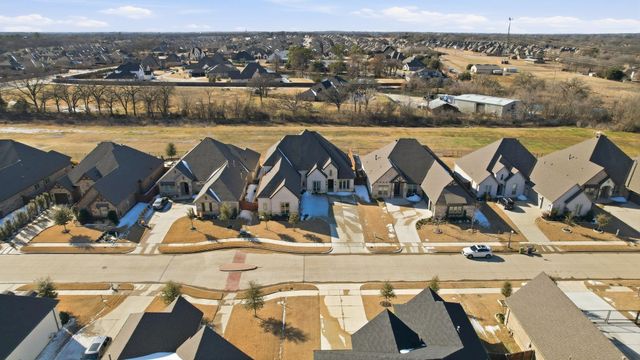 7217 Harris Place, Arlington, TX 76001