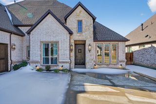 7217 Harris Place, Arlington, TX 76001