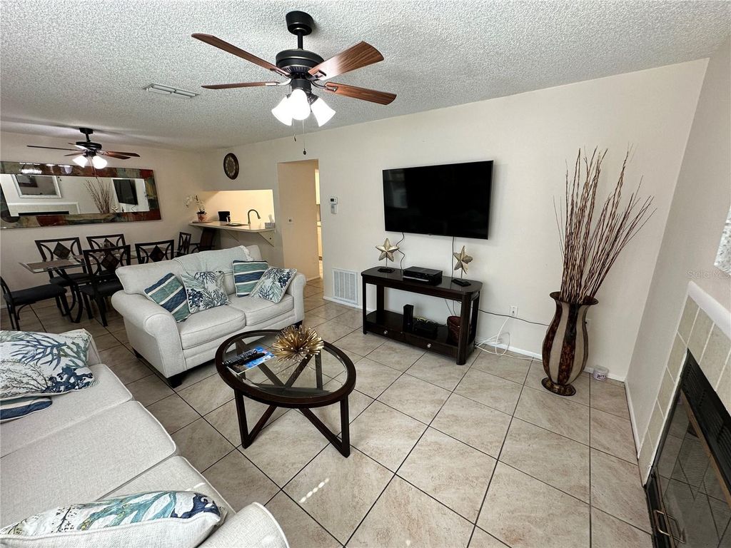3846 59TH AVENUE W 3846, BRADENTON, FL 34210 — photo 4