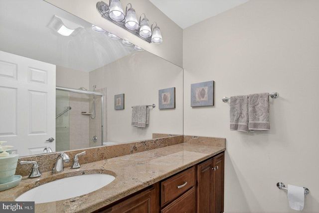 17-B GEORGE WASHINGTON DR, Monroe Township, NJ 08831