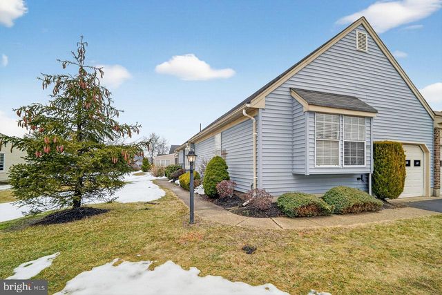 17-B GEORGE WASHINGTON DR, Monroe Township, NJ 08831