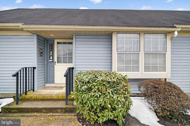 17-B GEORGE WASHINGTON DR, Monroe Township, NJ 08831