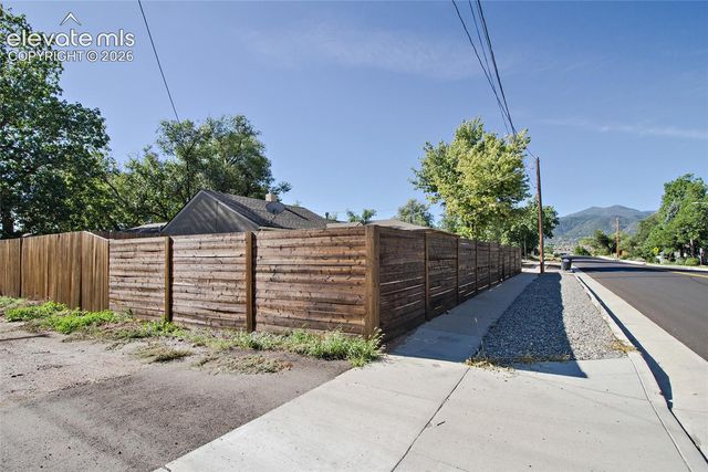 309 N 19th Street, Colorado Springs, CO 80904