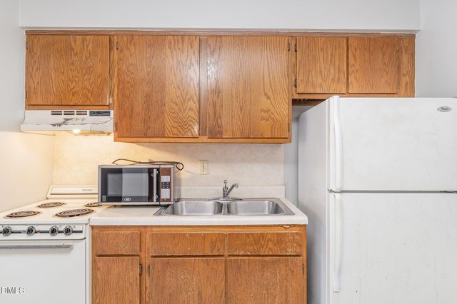 4700 Westgrove Street 216, Raleigh, NC 27606