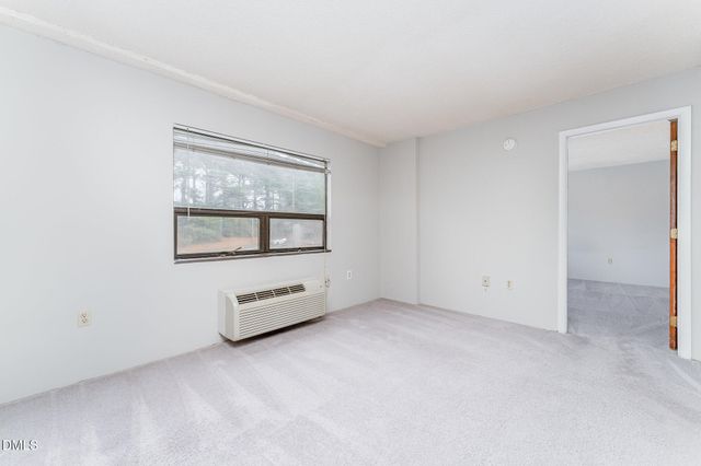 4700 Westgrove Street 216, Raleigh, NC 27606