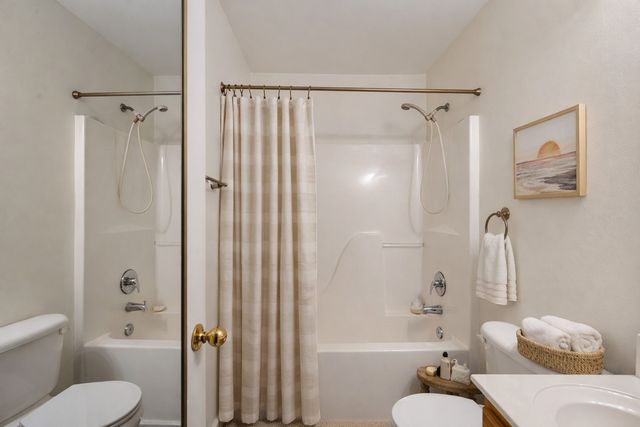 219 Northcrest Commons Cir, Nashville, TN 37211