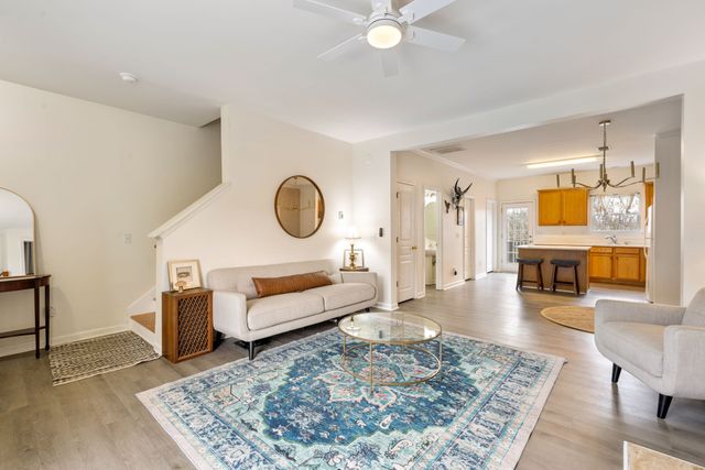 219 Northcrest Commons Cir, Nashville, TN 37211