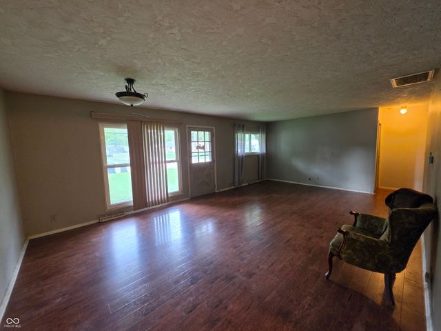 2403 Bramble Way, Anderson, IN 46011