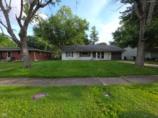 2403 Bramble Way, Anderson, IN 46011