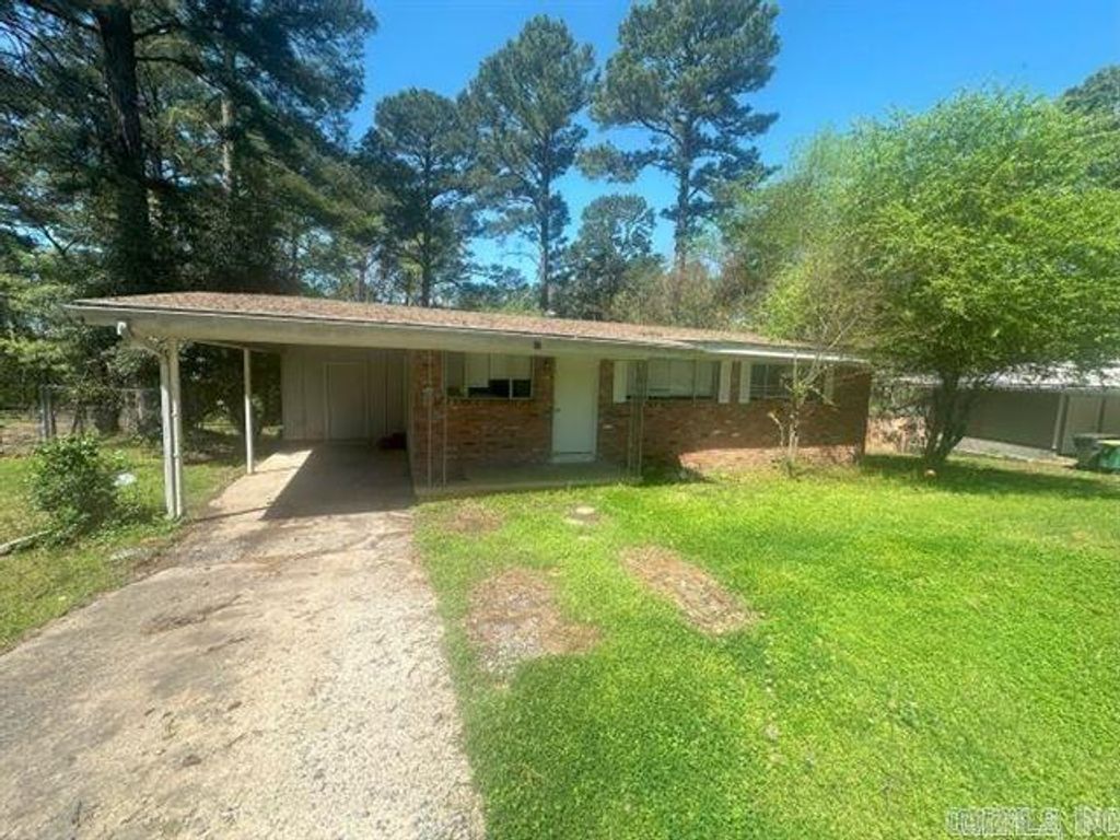 11 Barbara Circle, Little Rock, AR 72204