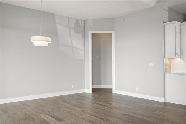 17378 S Raintree Drive Bldg J Unit 37, Olathe, KS 66062