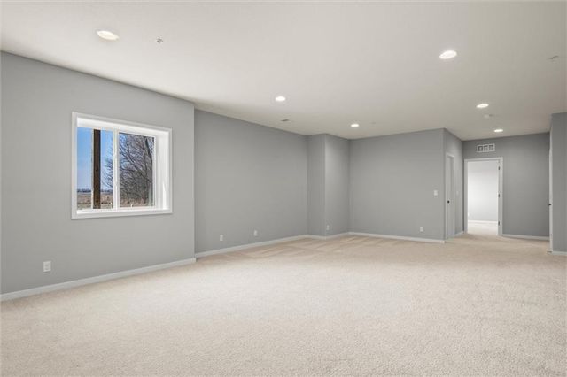 17378 S Raintree Drive Bldg J Unit 37, Olathe, KS 66062