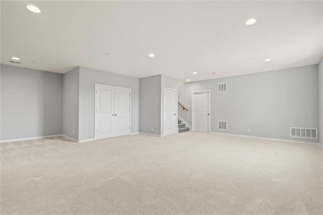 17378 S Raintree Drive Bldg J Unit 37, Olathe, KS 66062