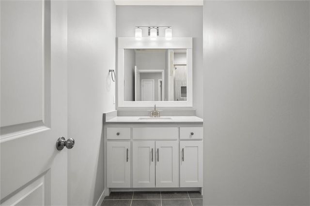 17378 S Raintree Drive Bldg J Unit 37, Olathe, KS 66062