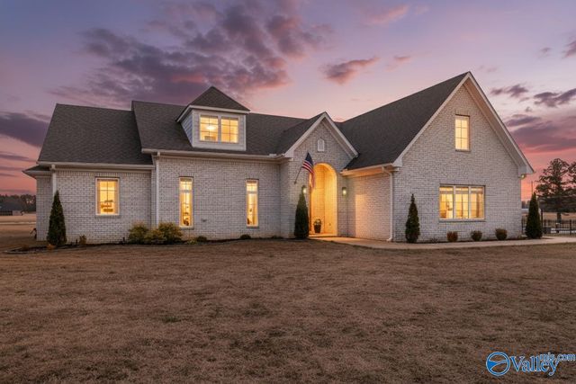 6218 Norris Mill Road, Hartselle, AL 35640